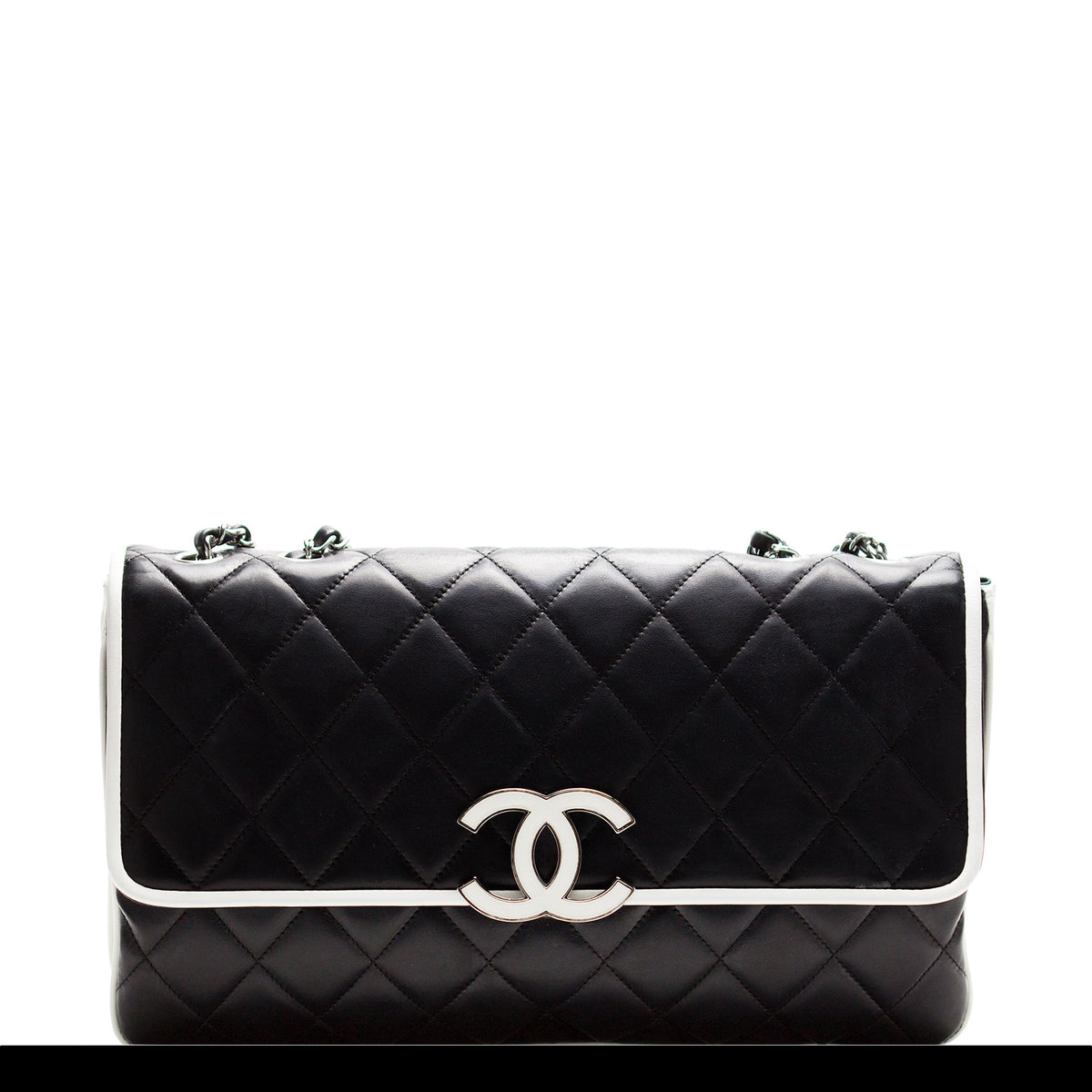 Chanel Black and White Lambskin Maxi Cruise Flap – House of Carver