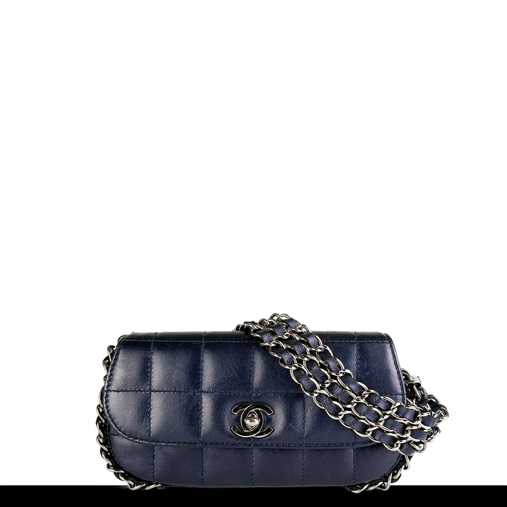 Chanel Vintage 90's Black Caviar Diamond Quilted Timeless Clutch – House of  Carver