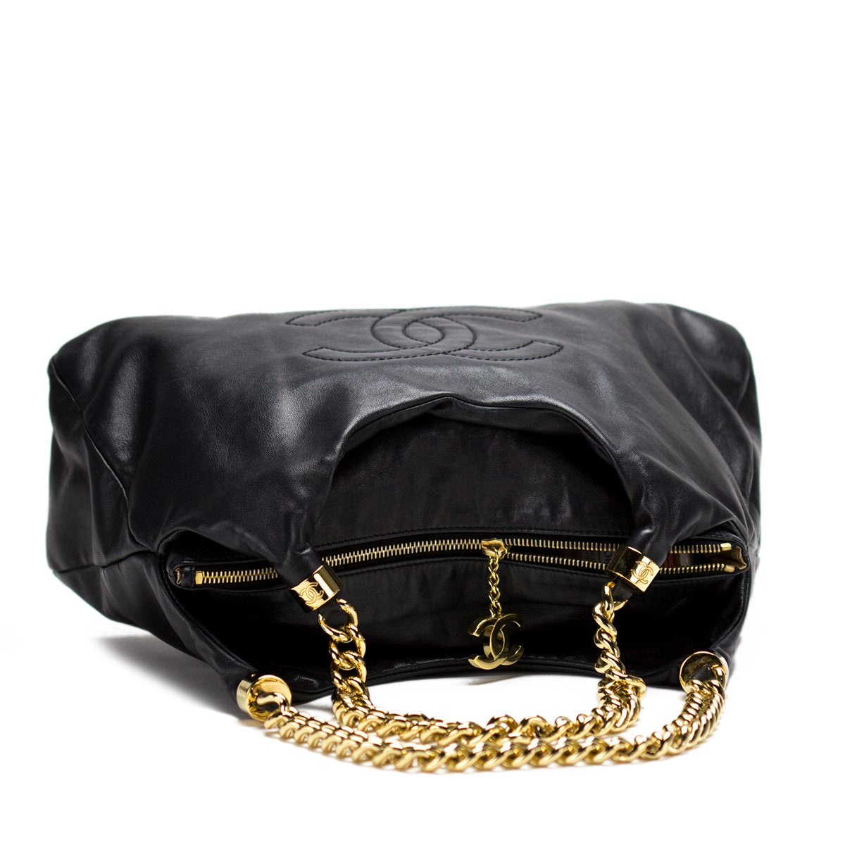 chanel hobo bag with chain