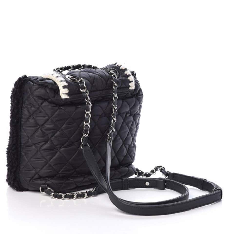 Chanel White Matelasse Coco Neige Bucket Bag Black Fur ref.529003
